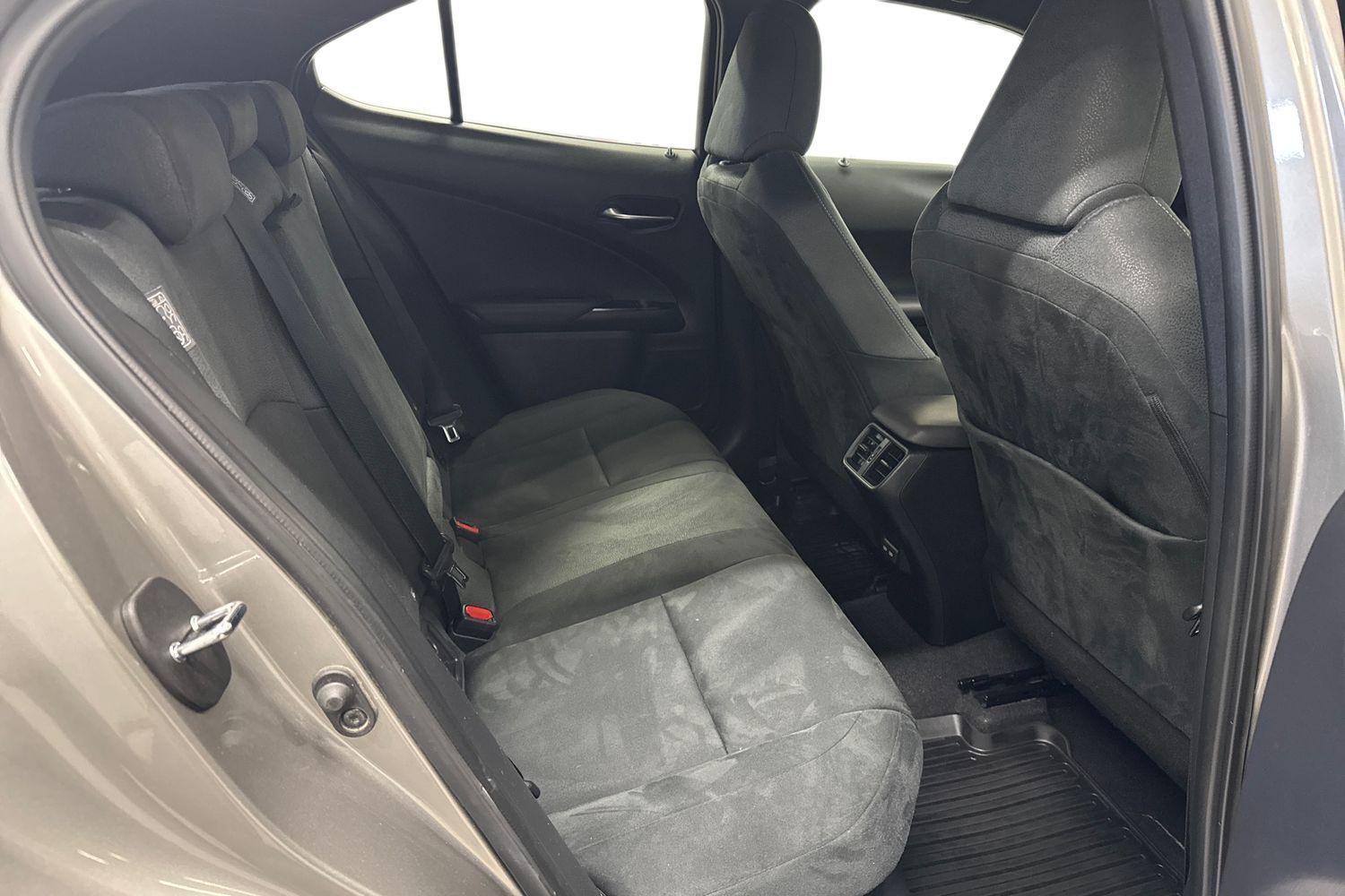 Lexus UX vaihtoauto