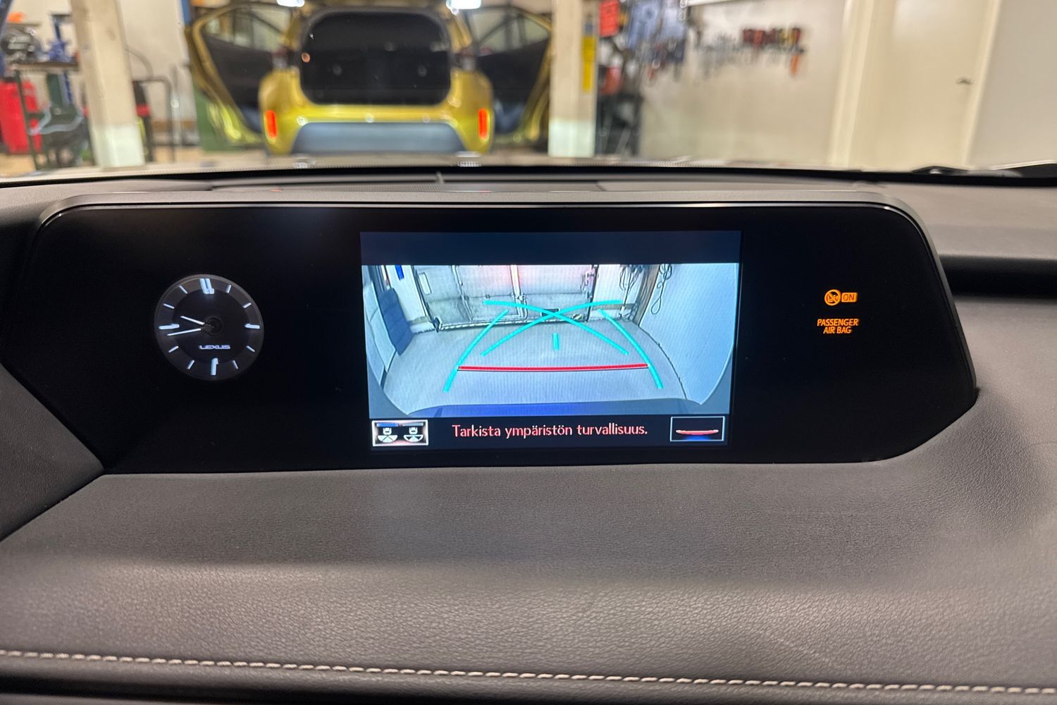 Lexus UX vaihtoauto