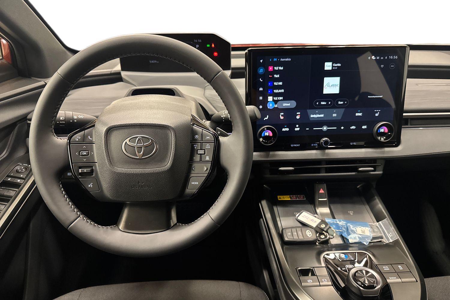 Toyota C-HR+ vaihtoauto