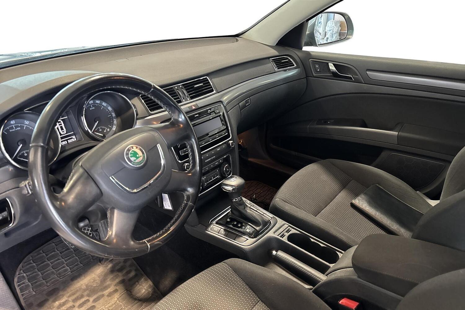 Skoda Superb vaihtoauto