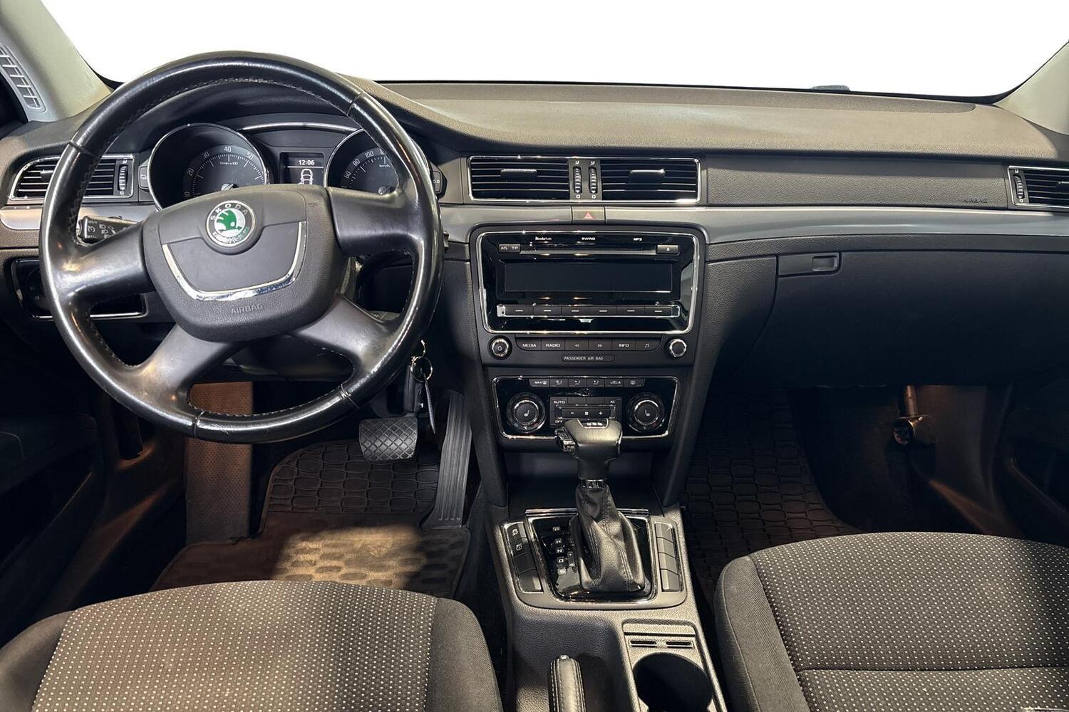 Skoda Superb vaihtoauto
