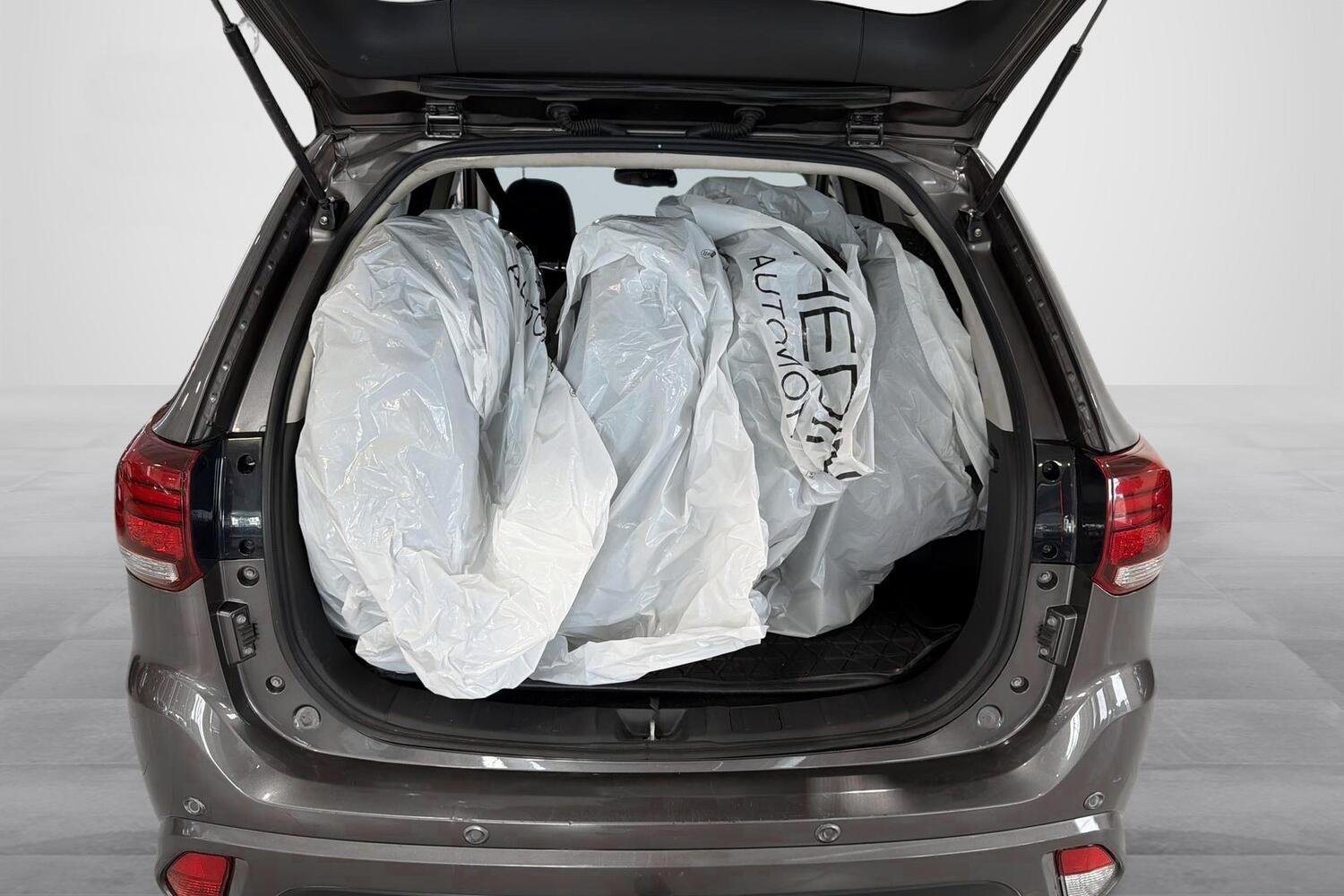 Mitsubishi Outlander PHEV vaihtoauto