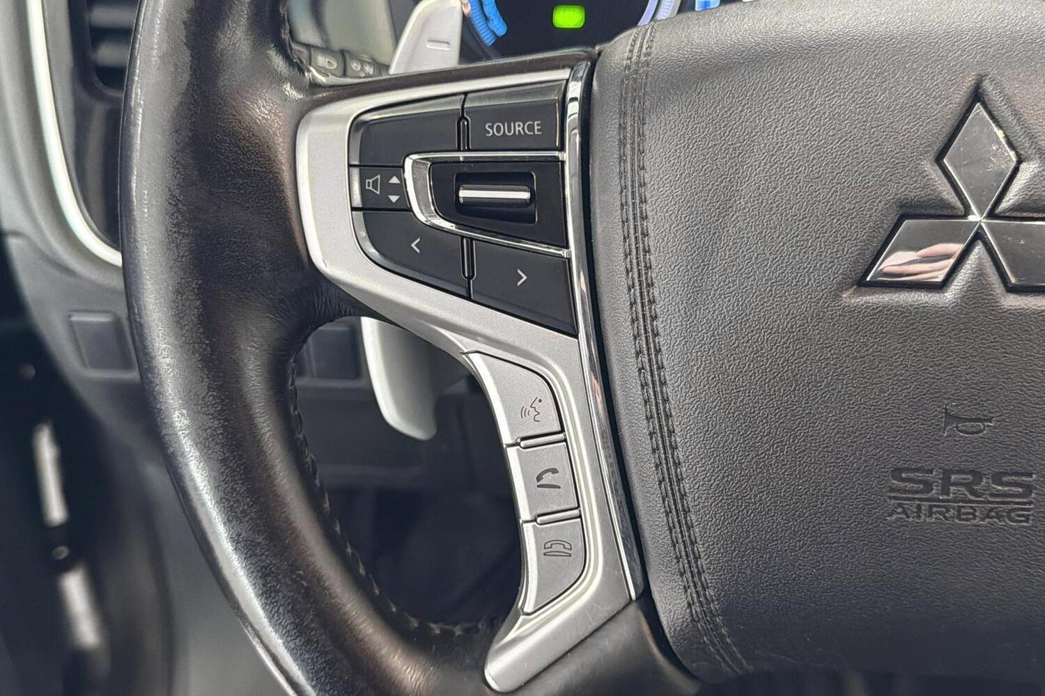 Mitsubishi Outlander PHEV vaihtoauto