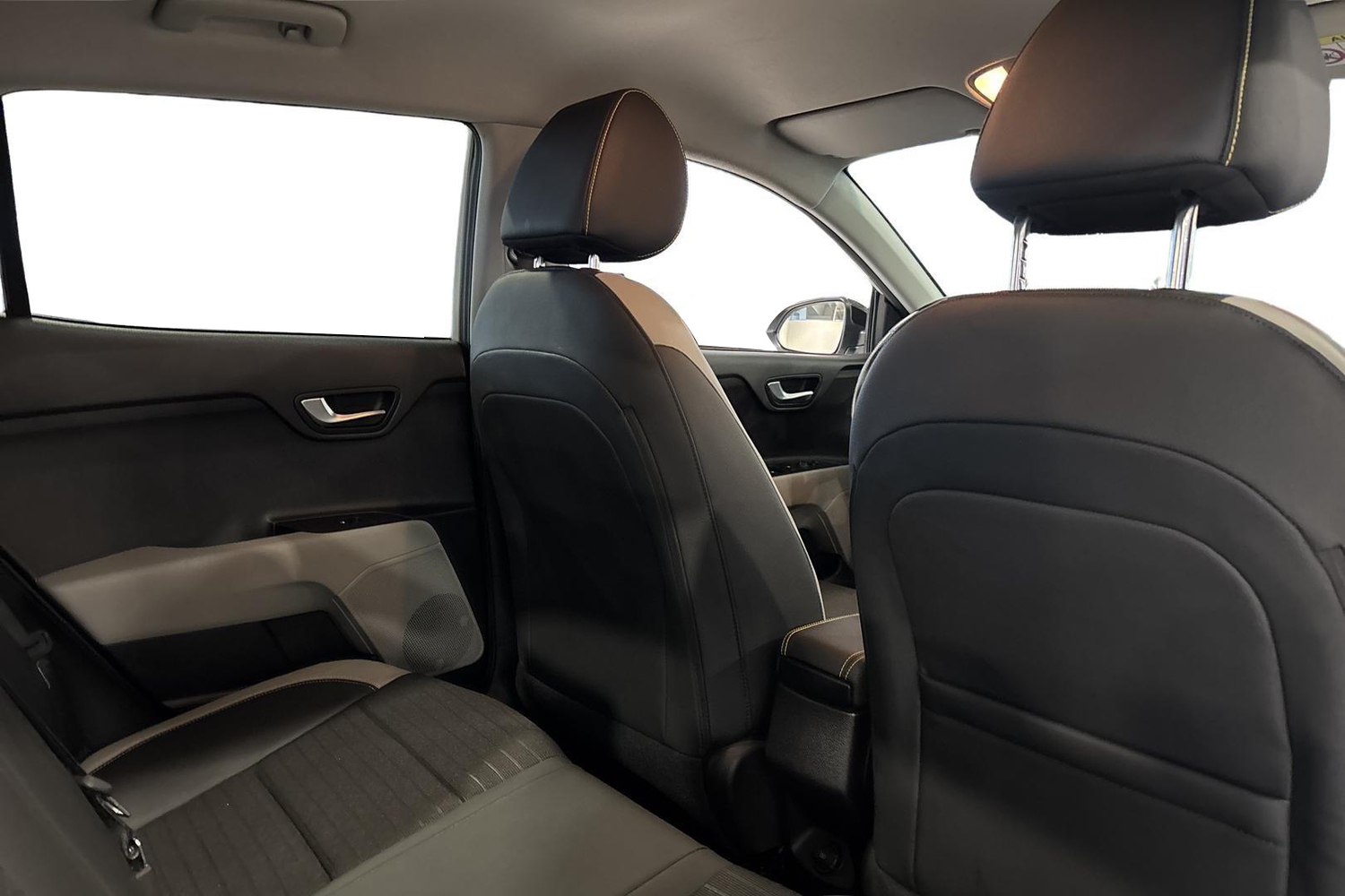 Kia Stonic vaihtoauto