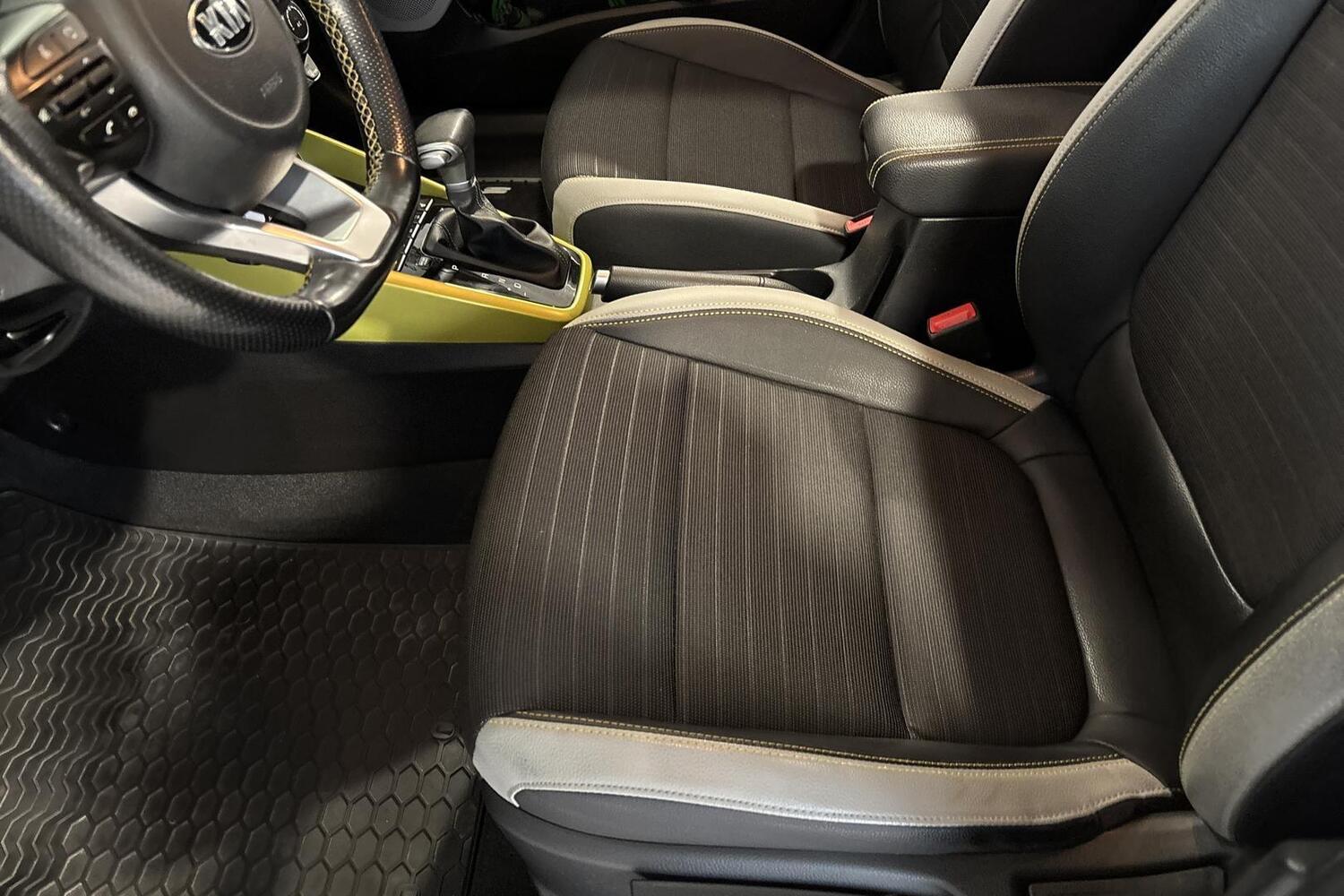 Kia Stonic vaihtoauto
