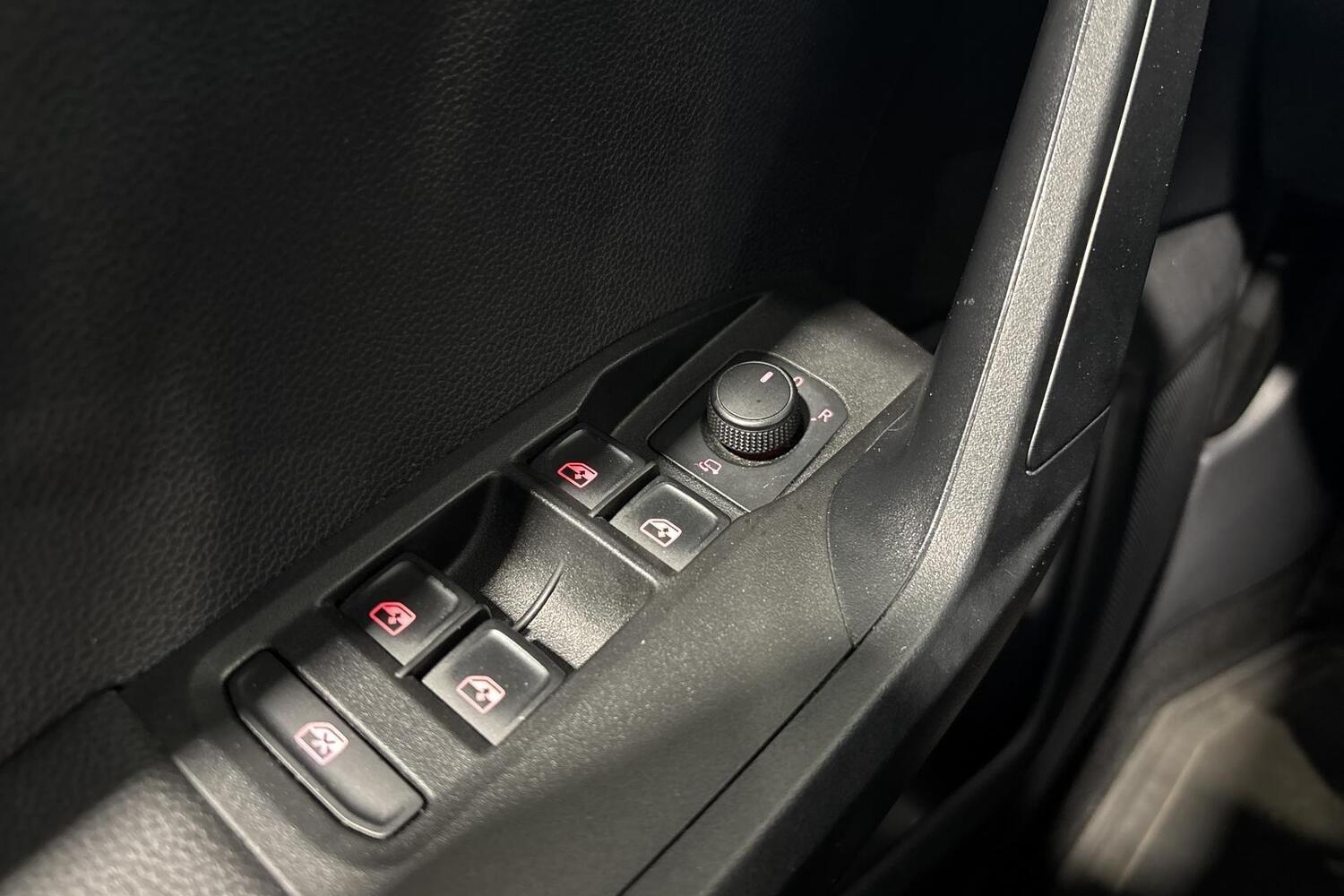 SEAT Arona vaihtoauto
