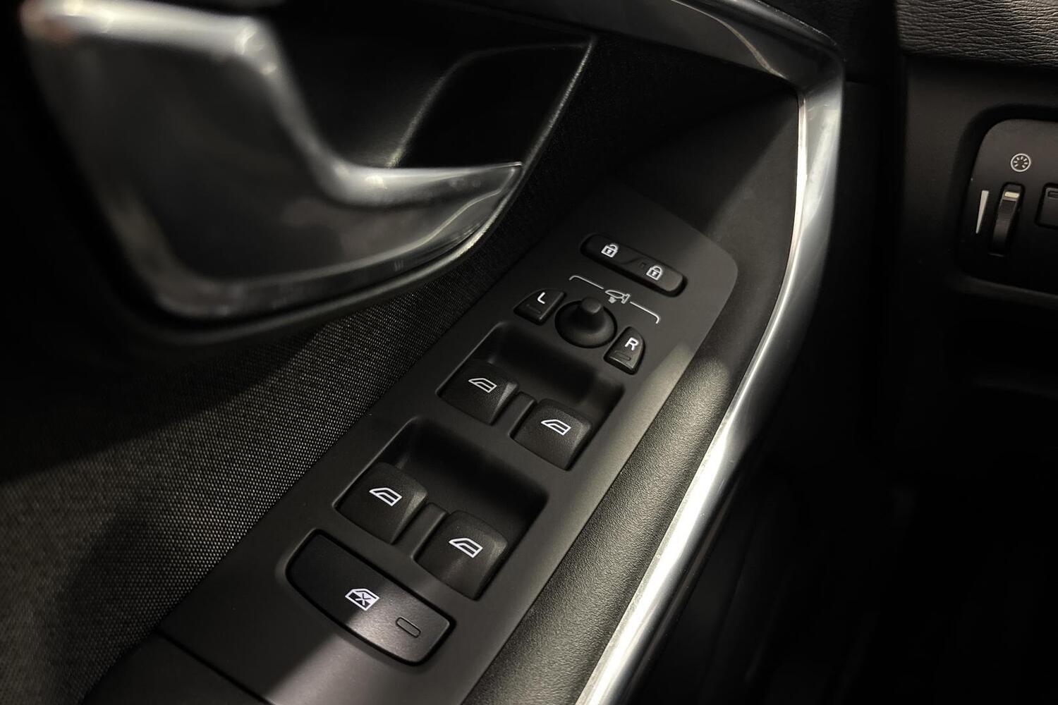 Volvo V40 Cross Country vaihtoauto