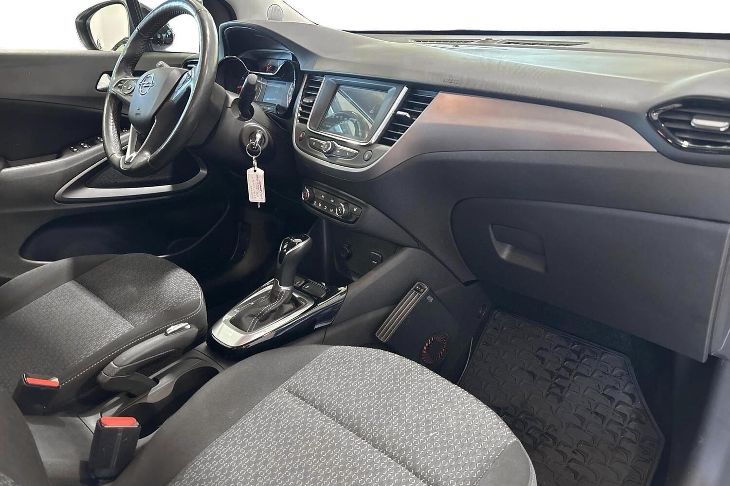 Opel Crossland vaihtoauto