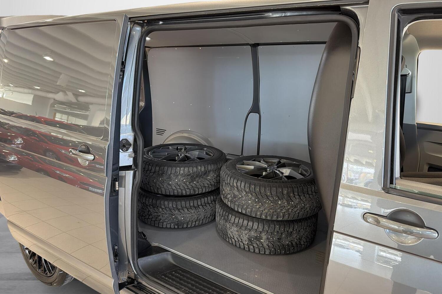 Volkswagen Transporter vaihtoauto