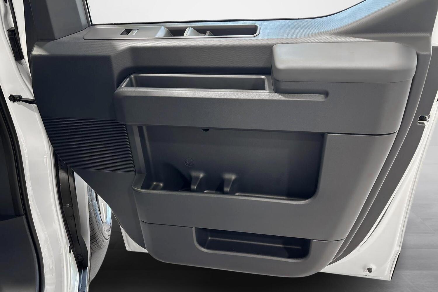 Kia PV5 Cargo vaihtoauto