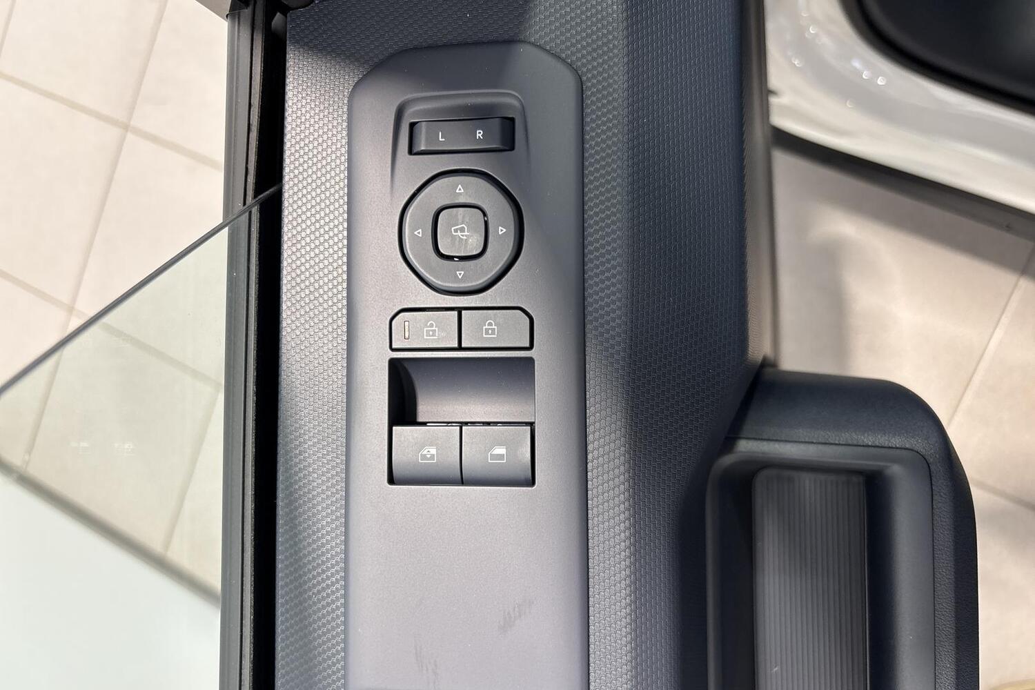 Kia PV5 Cargo vaihtoauto