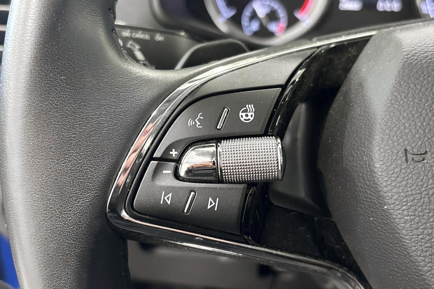 Skoda Karoq vaihtoauto