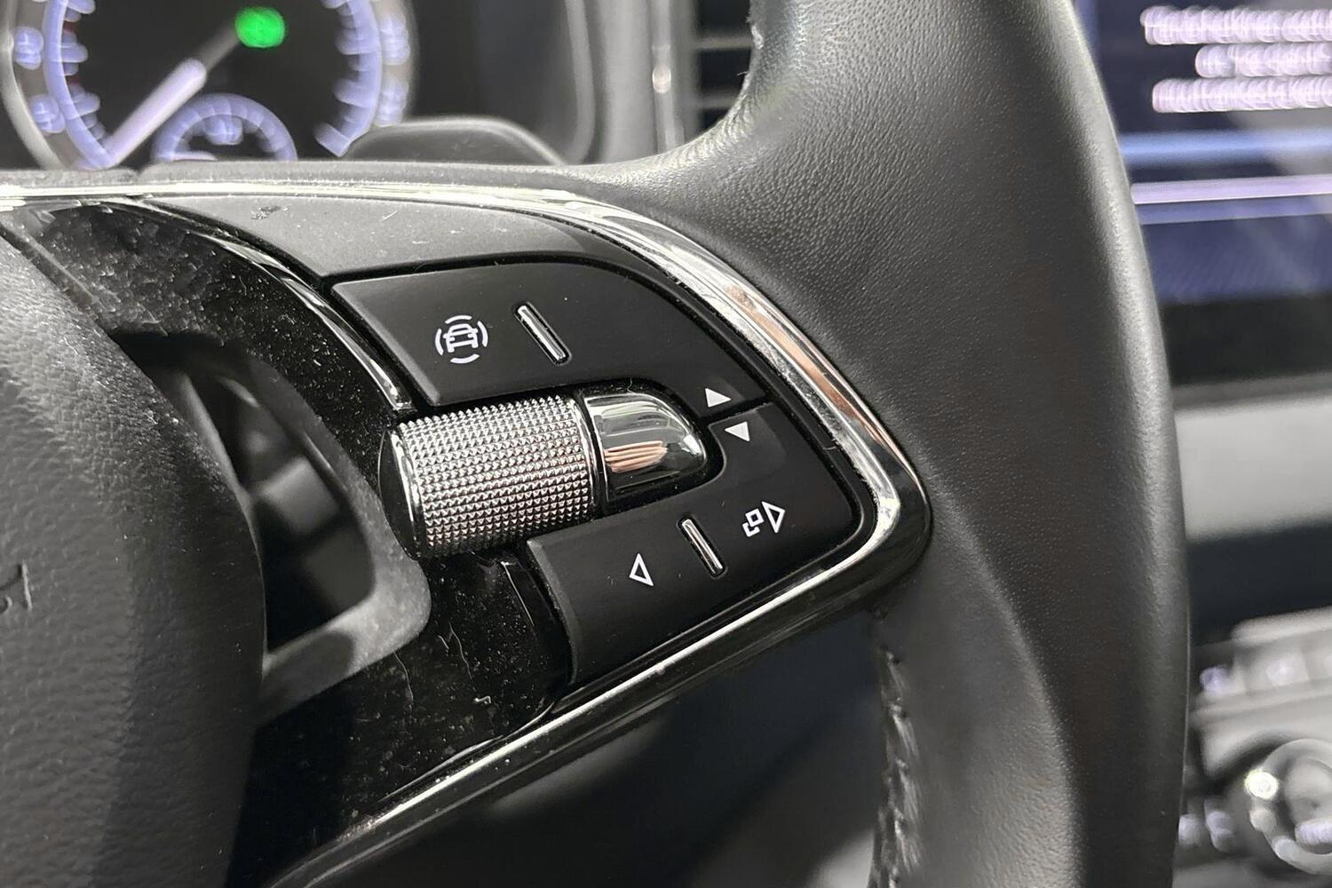 Skoda Karoq vaihtoauto