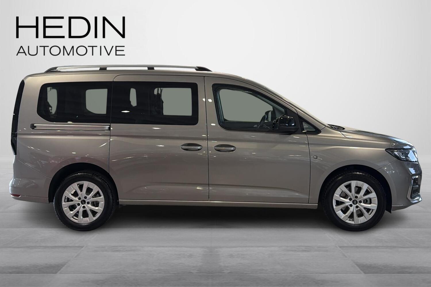 Ford Grand Tourneo Connect vaihtoauto