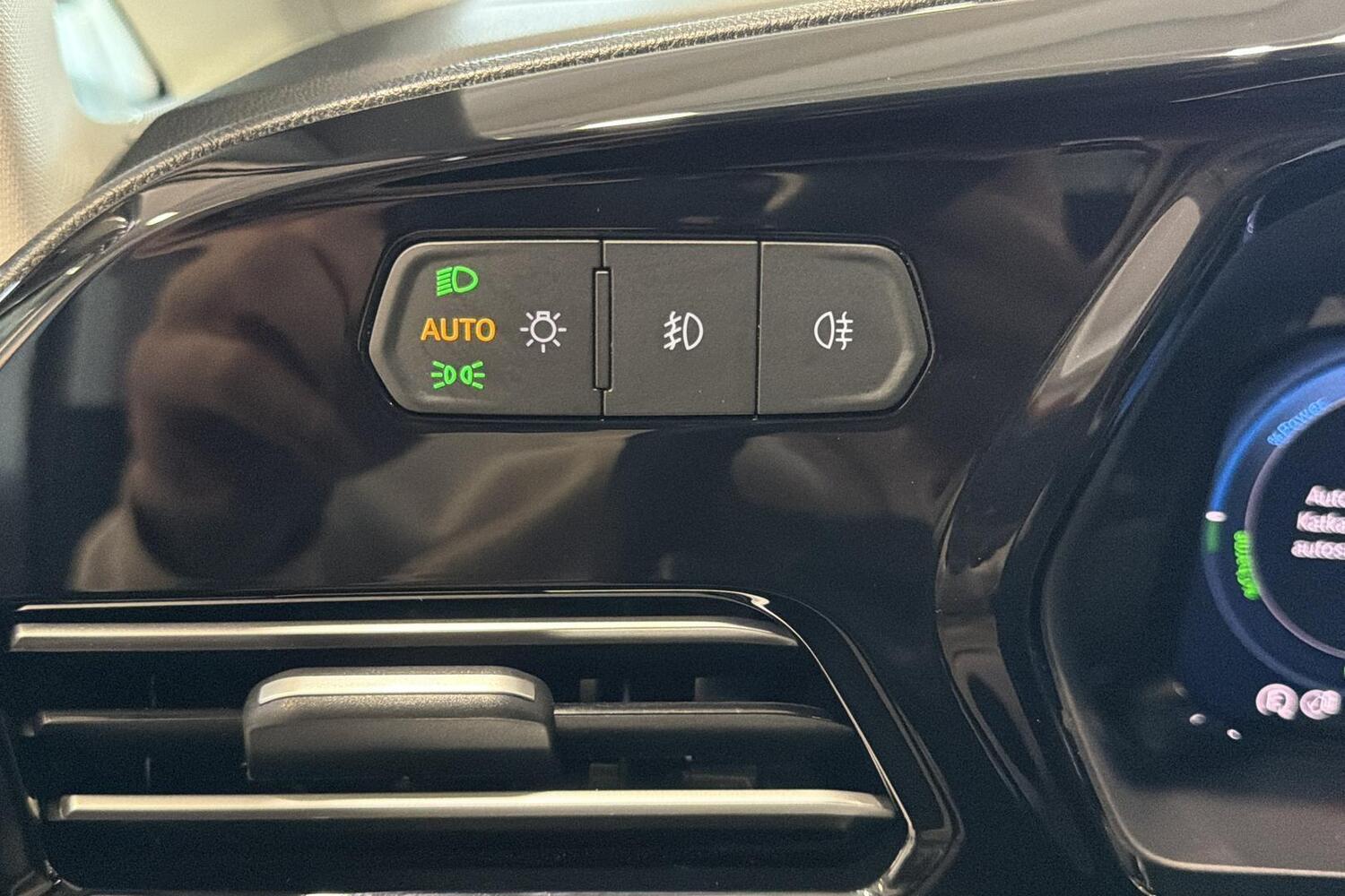 Ford Grand Tourneo Connect vaihtoauto