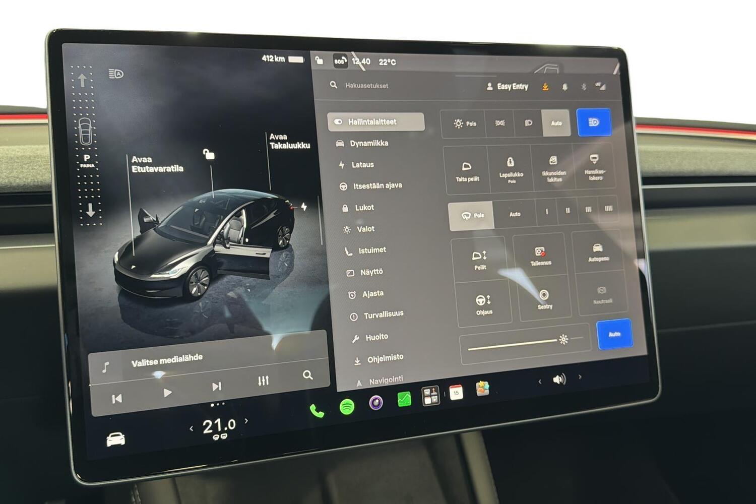 Tesla Model 3 vaihtoauto