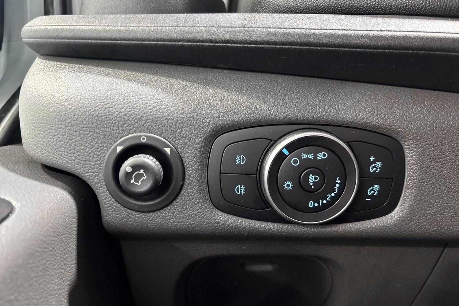 Ford Transit vaihtoauto