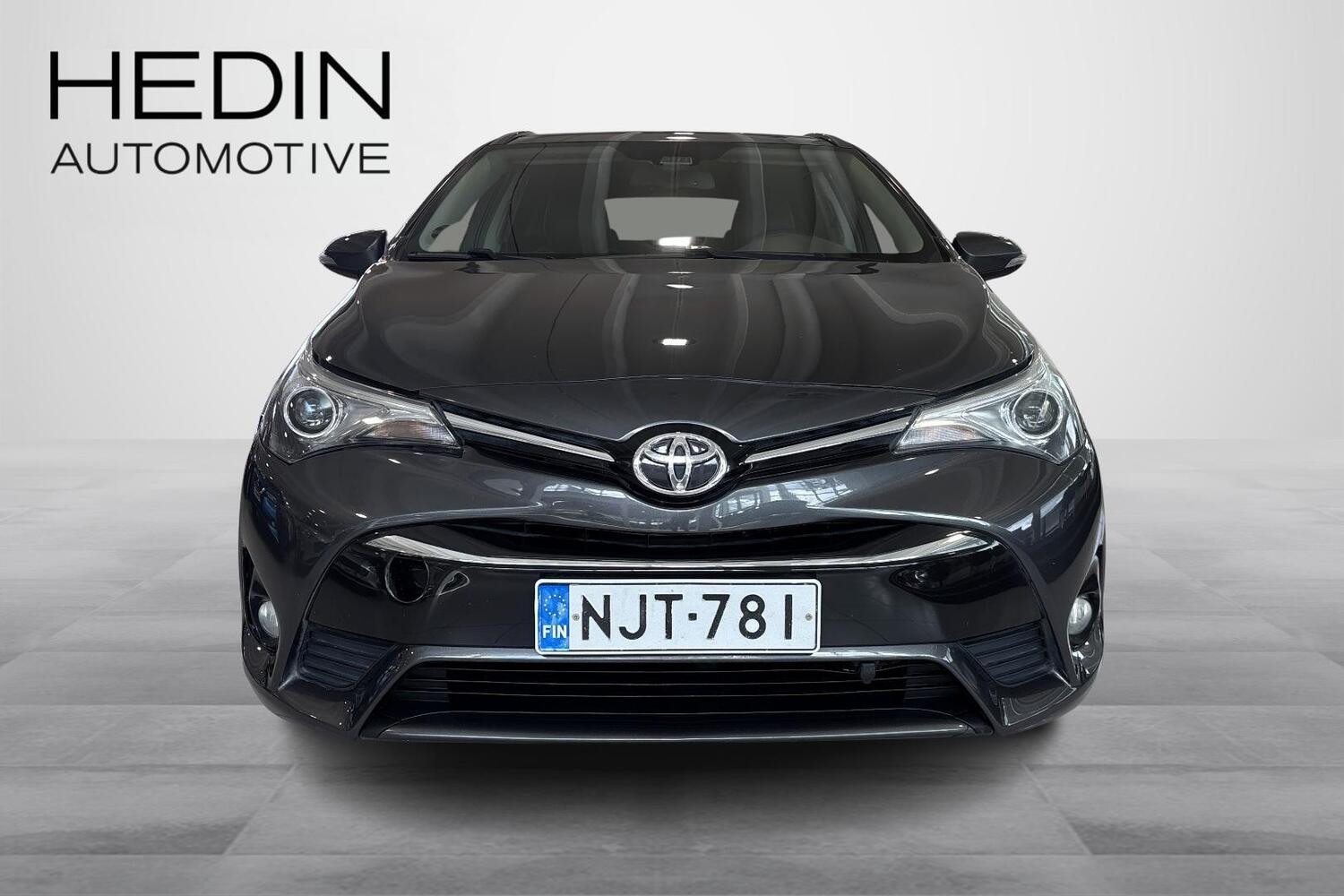 Toyota Avensis vaihtoauto