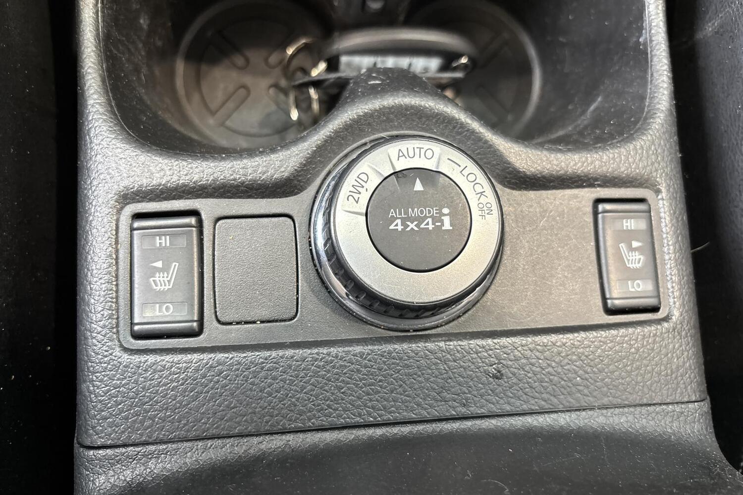 Nissan X-Trail vaihtoauto