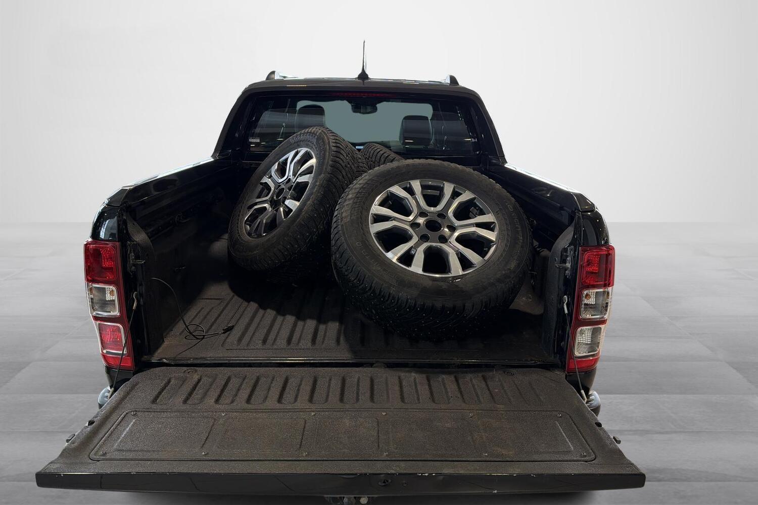 Ford Ranger vaihtoauto