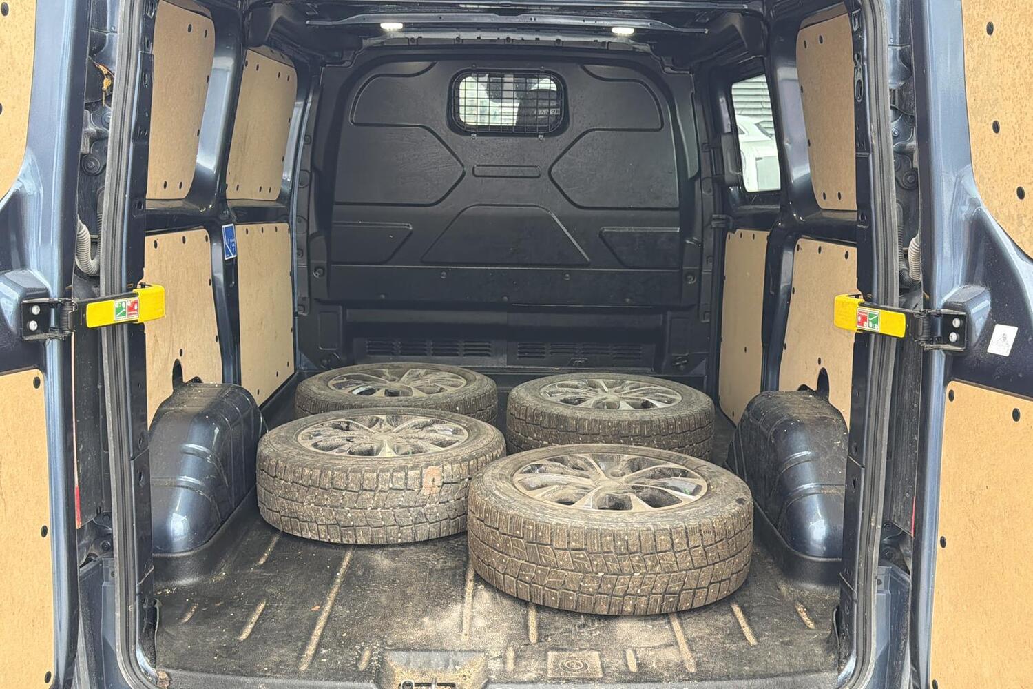 Ford Transit Custom vaihtoauto