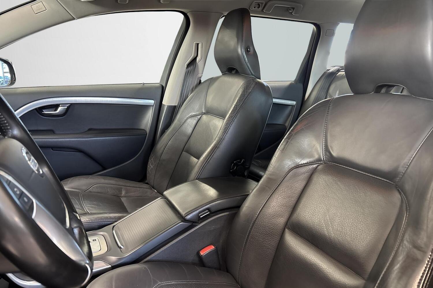 Volvo V70 vaihtoauto