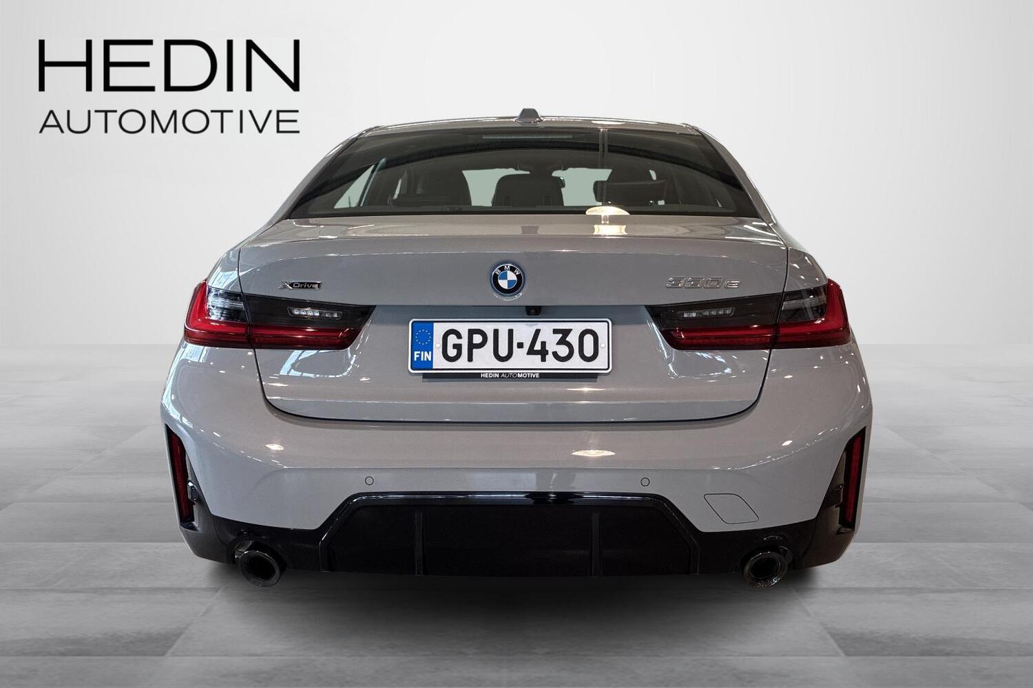 BMW 330 vaihtoauto