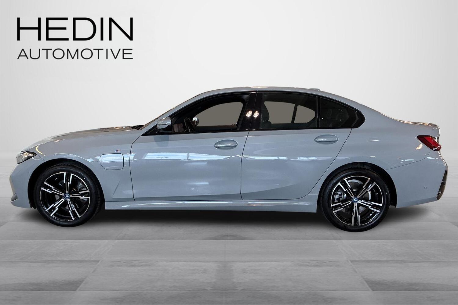 BMW 330 vaihtoauto