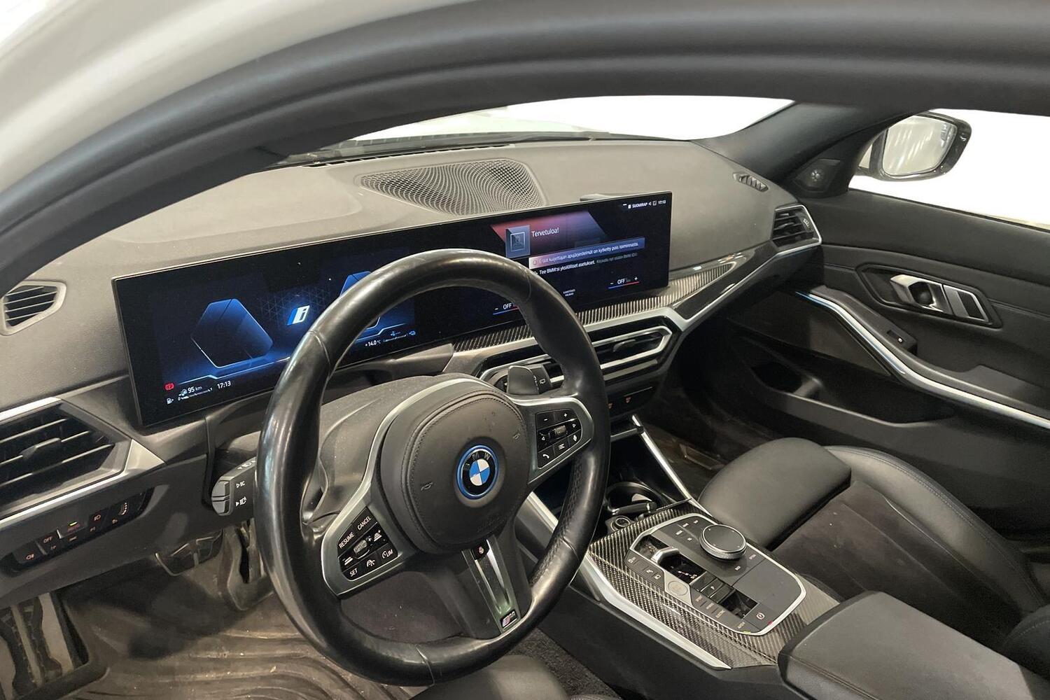 BMW 330 vaihtoauto