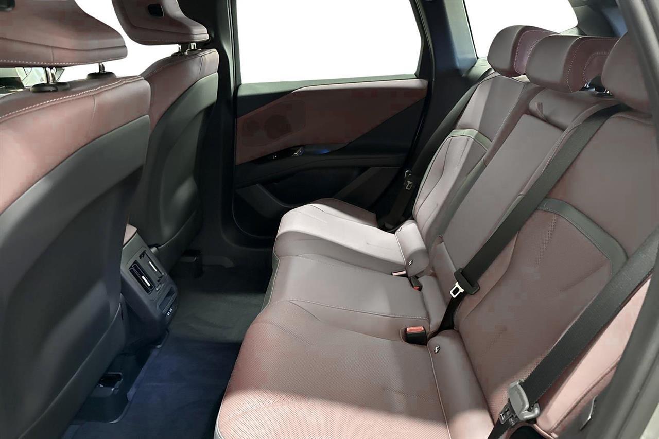 BMW iX3 vaihtoauto