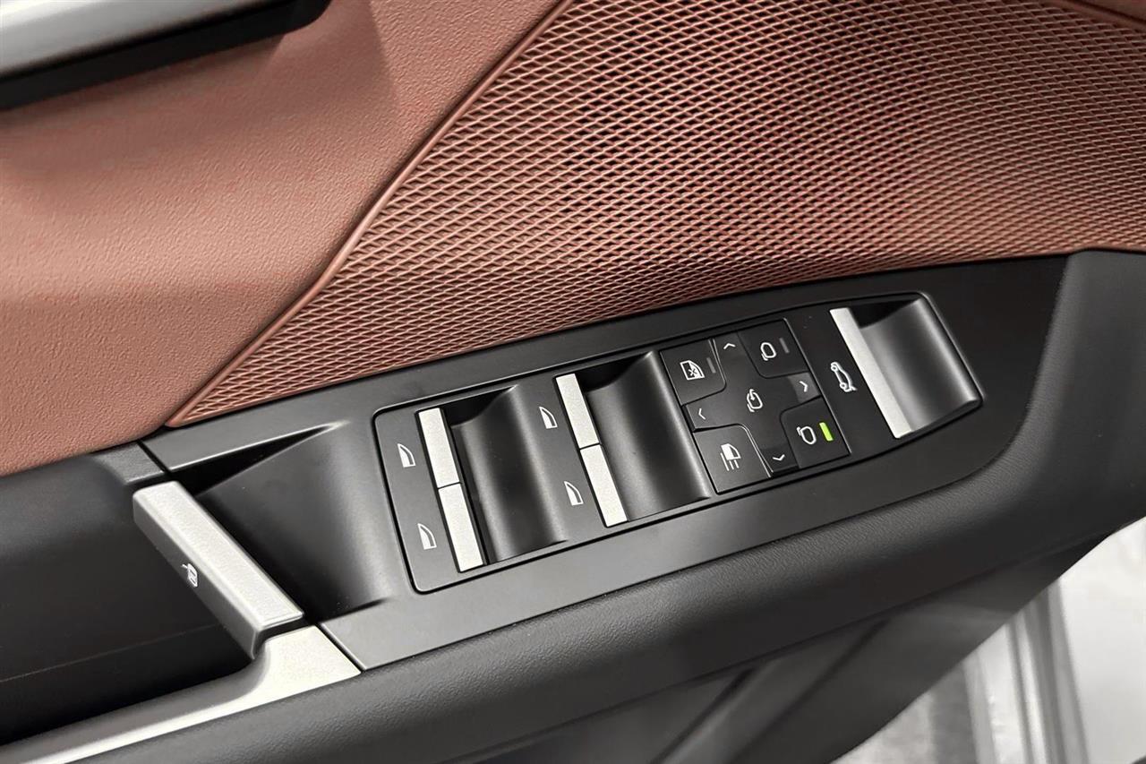 BMW iX3 vaihtoauto