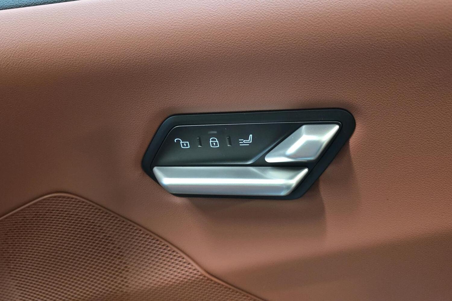 BMW iX3 vaihtoauto