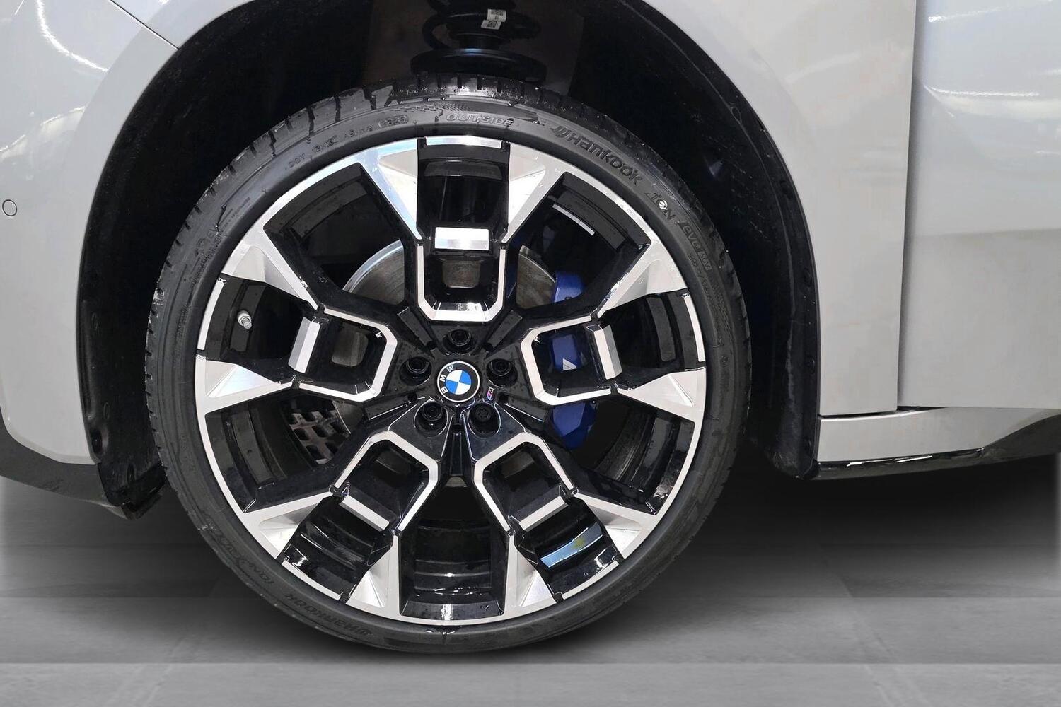 BMW iX3 vaihtoauto