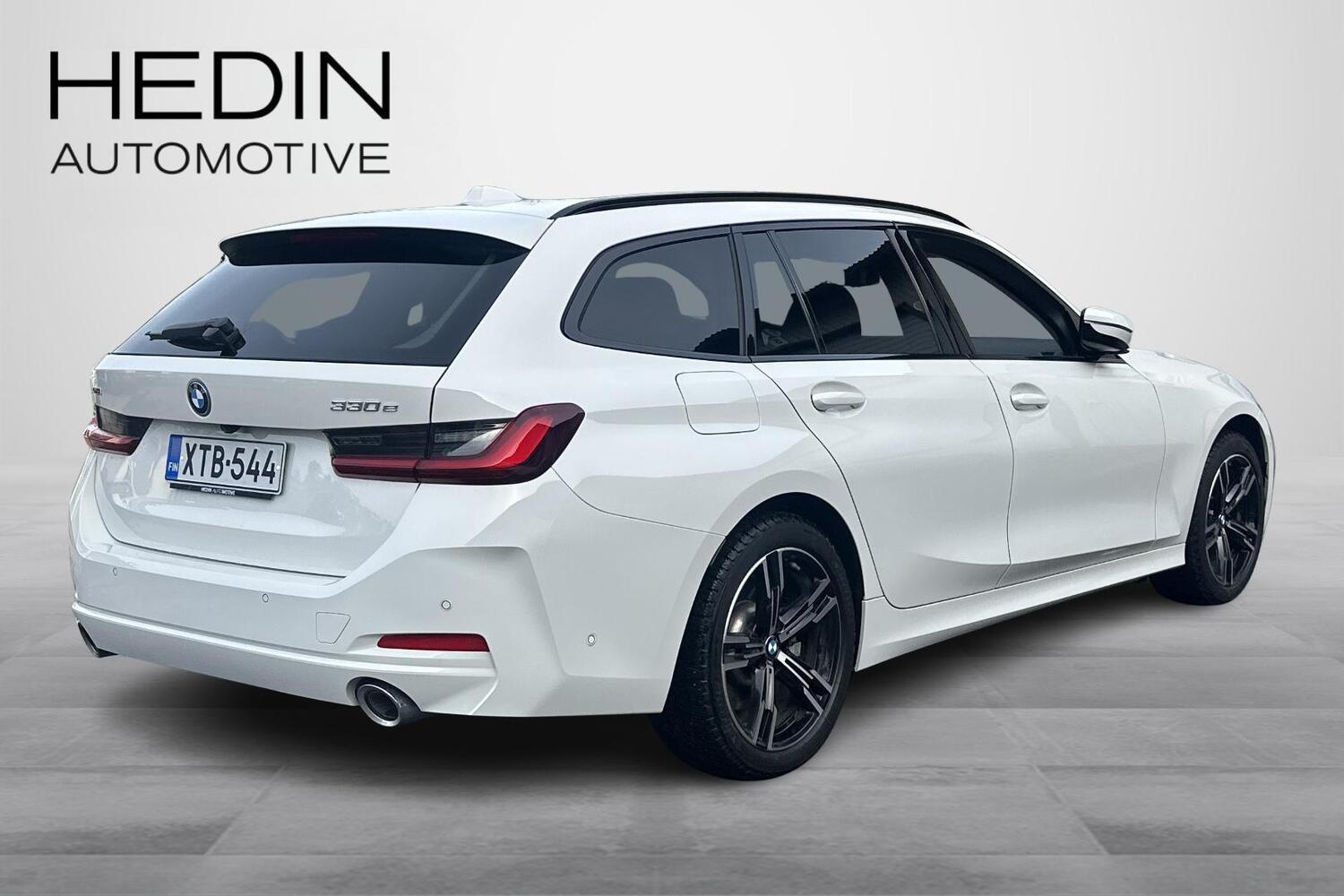 BMW 330 vaihtoauto