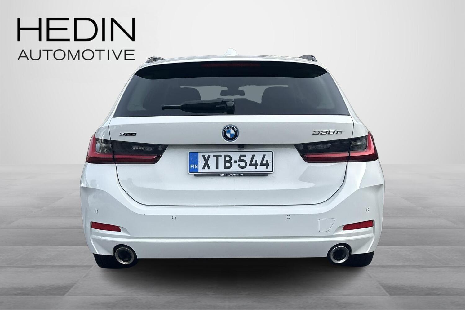 BMW 330 vaihtoauto