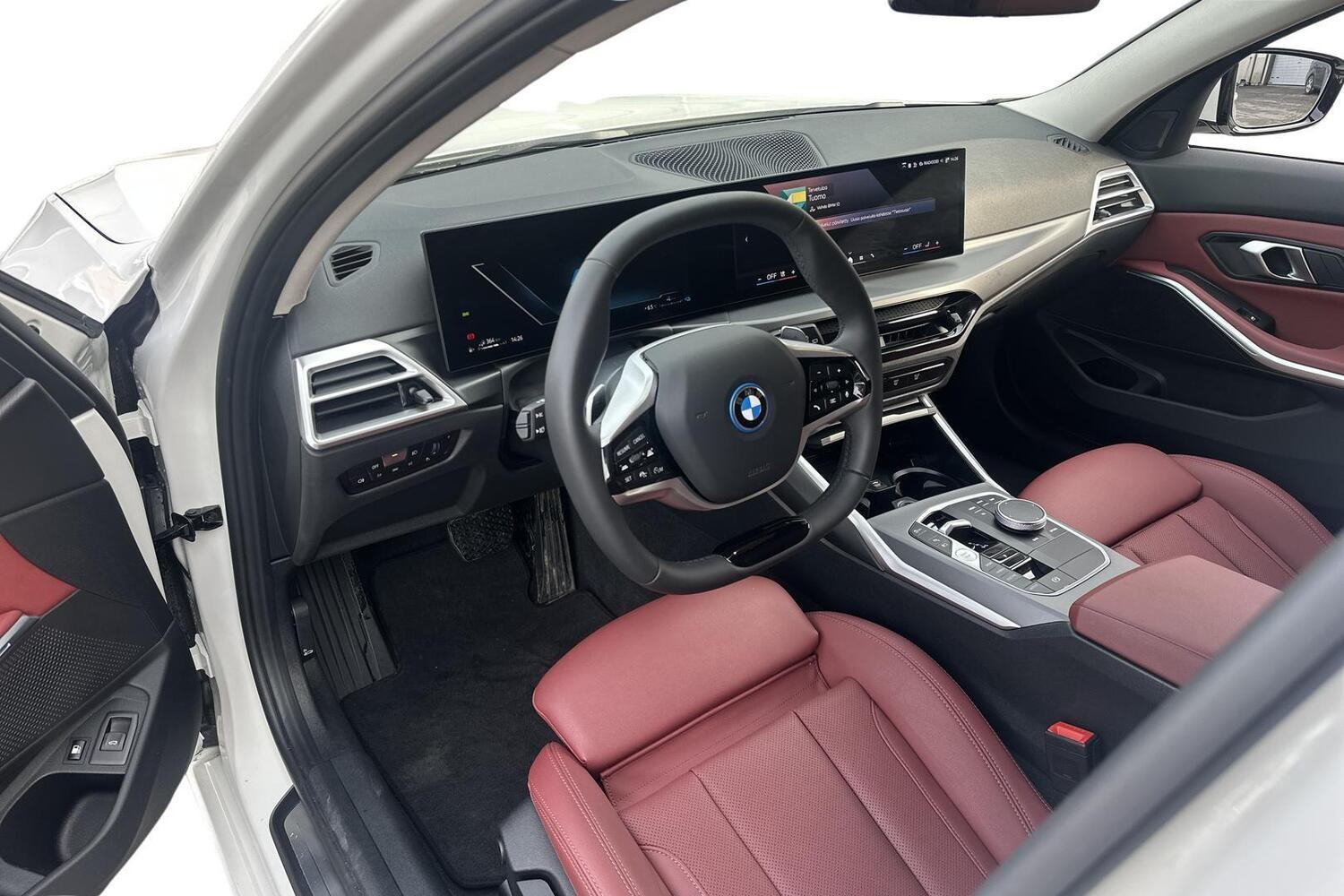 BMW 330 vaihtoauto