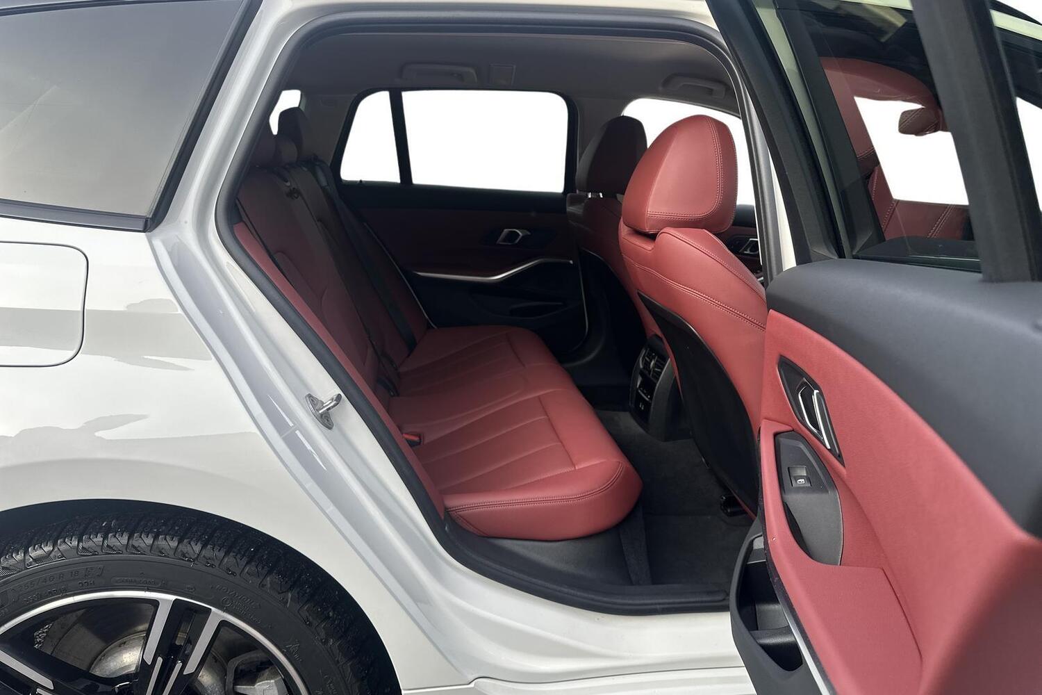 BMW 330 vaihtoauto