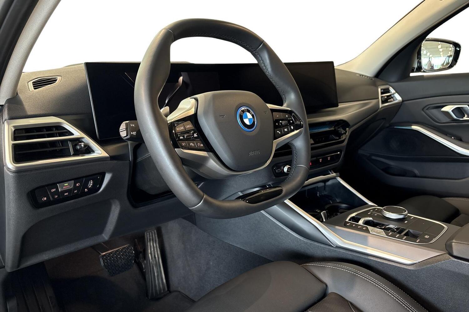 BMW 330 vaihtoauto
