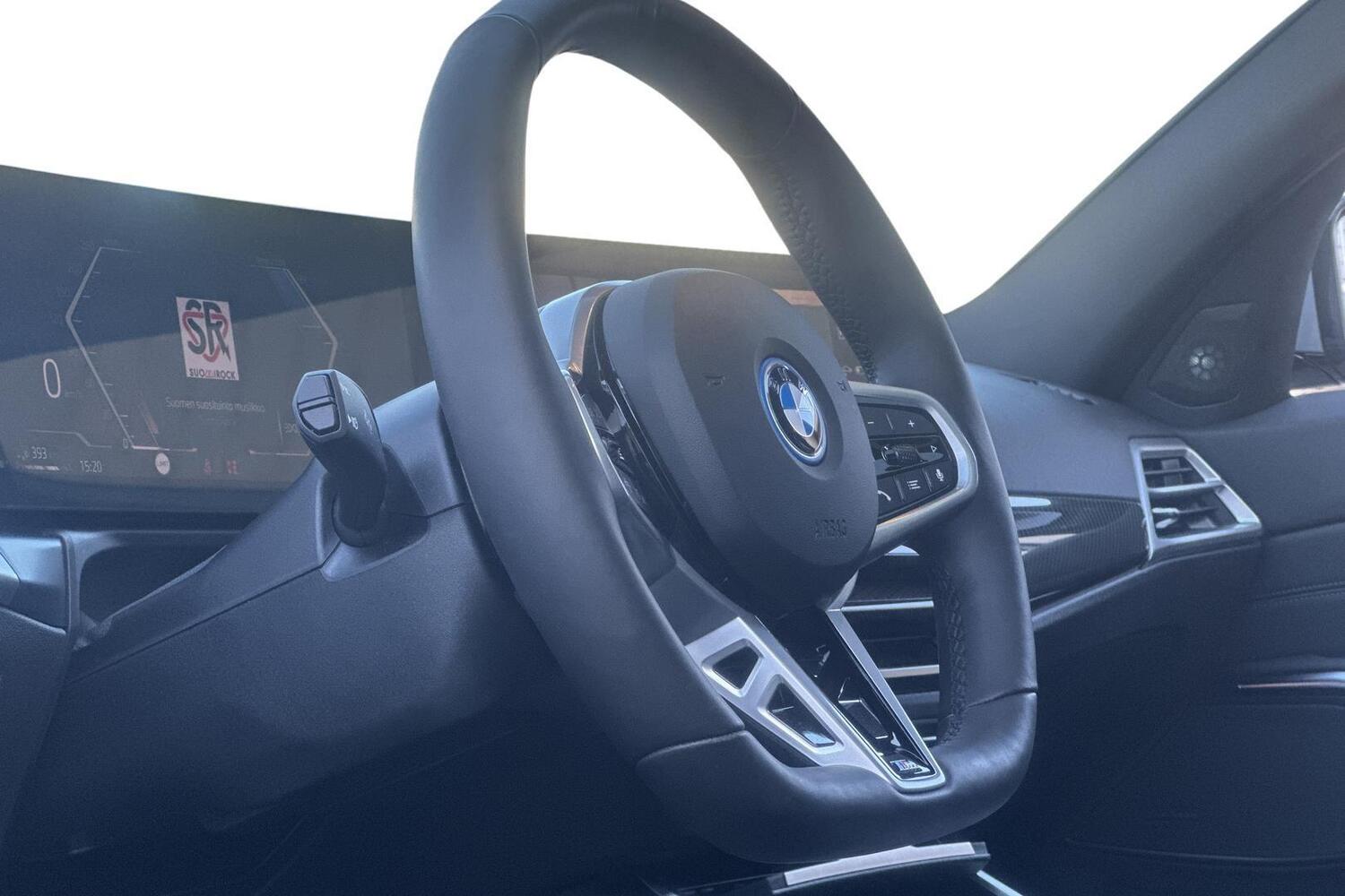 BMW 330 vaihtoauto