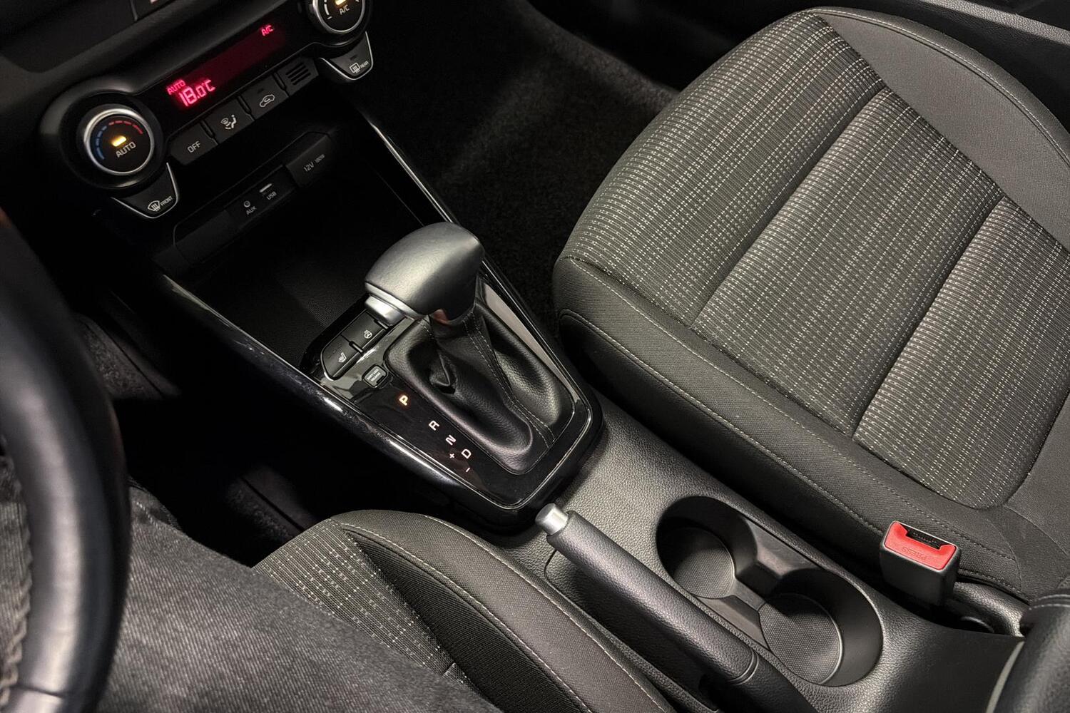 Kia Stonic vaihtoauto