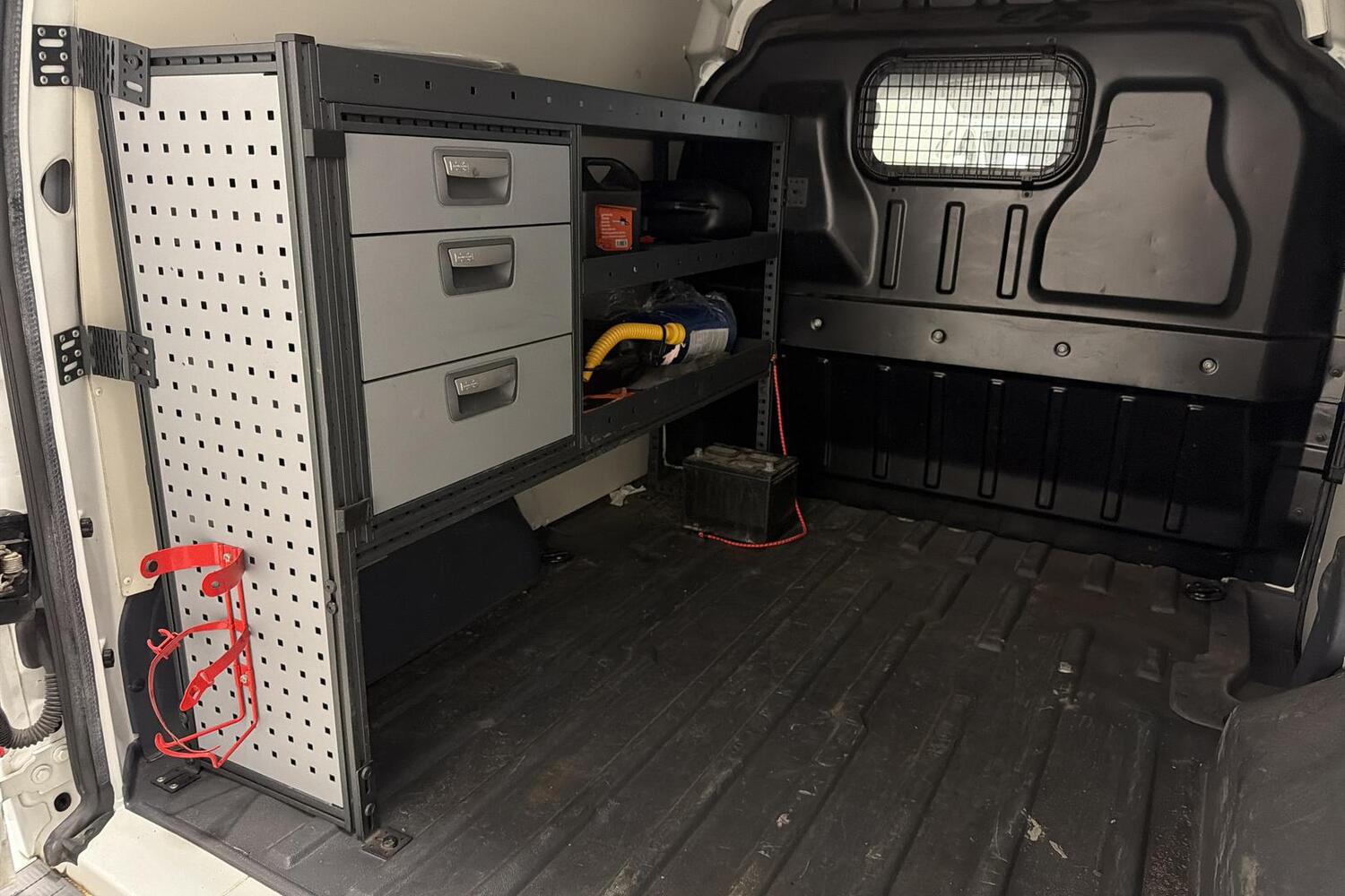 Ford Transit Connect vaihtoauto