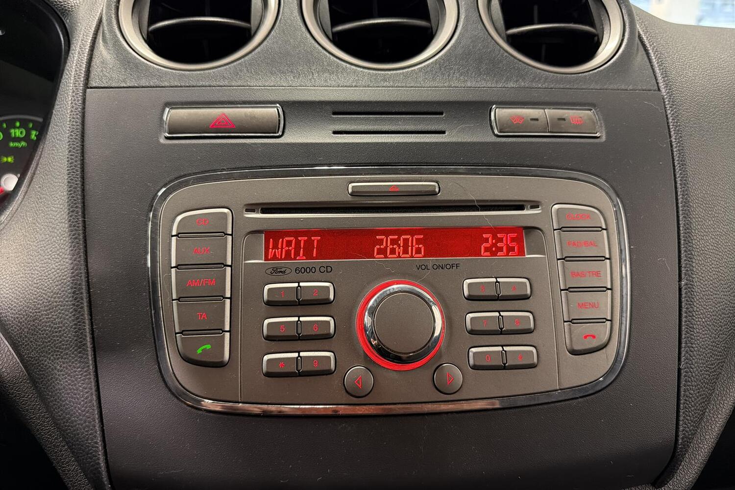 Ford Transit Connect vaihtoauto