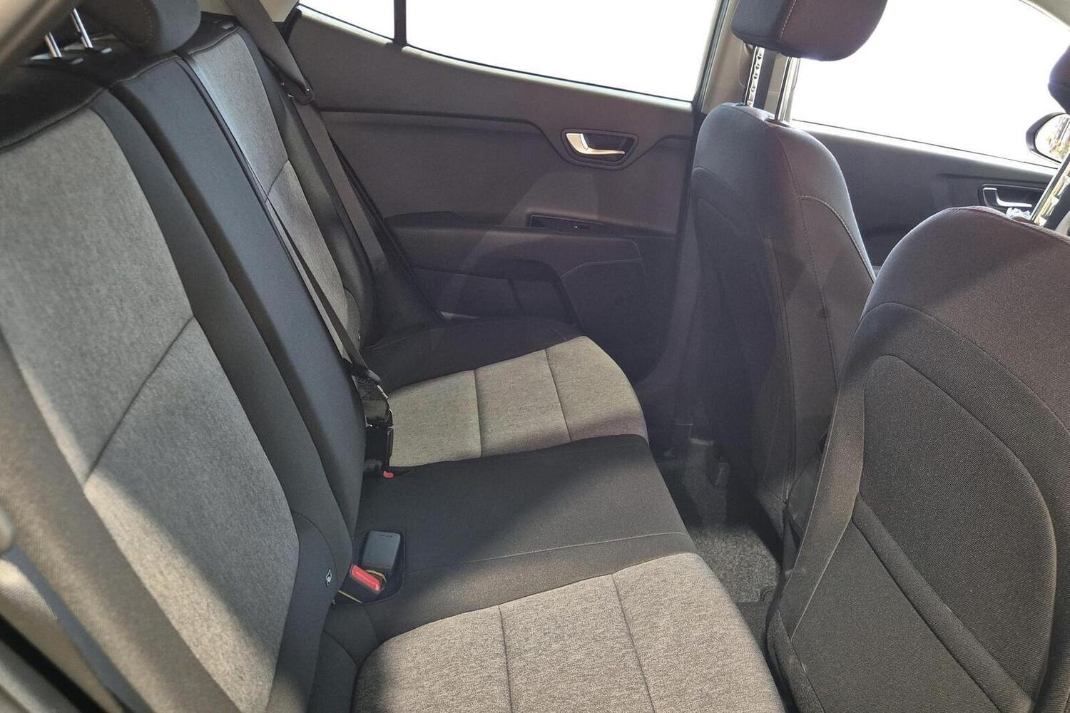 Kia Stonic vaihtoauto