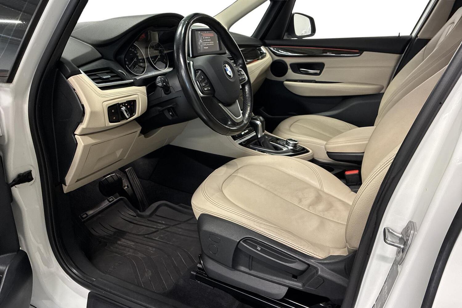 BMW 220 vaihtoauto