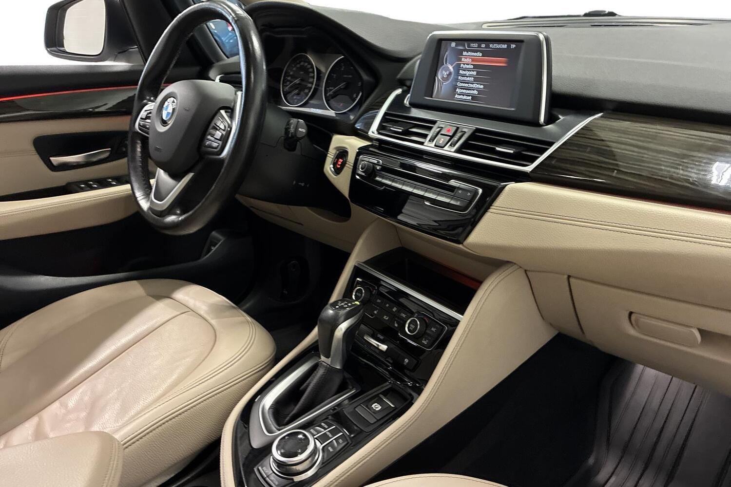 BMW 220 vaihtoauto