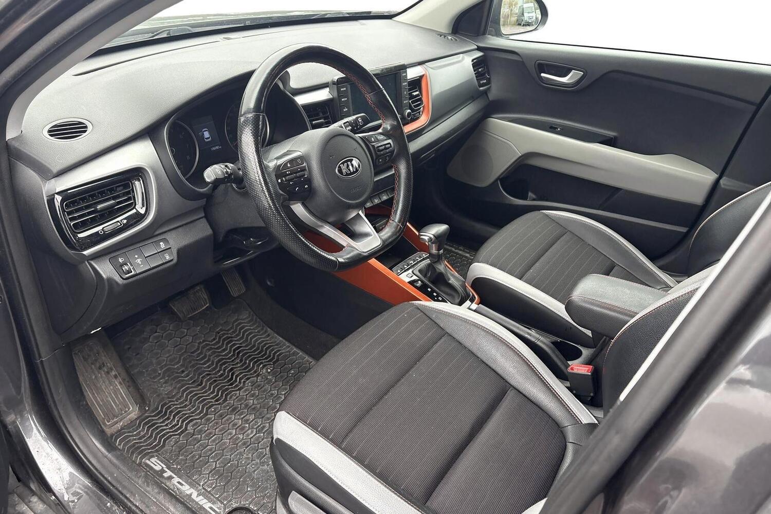 Kia Stonic vaihtoauto