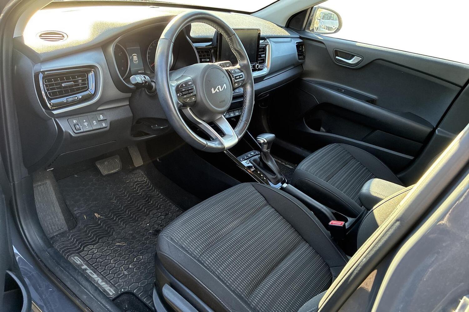 Kia Stonic vaihtoauto