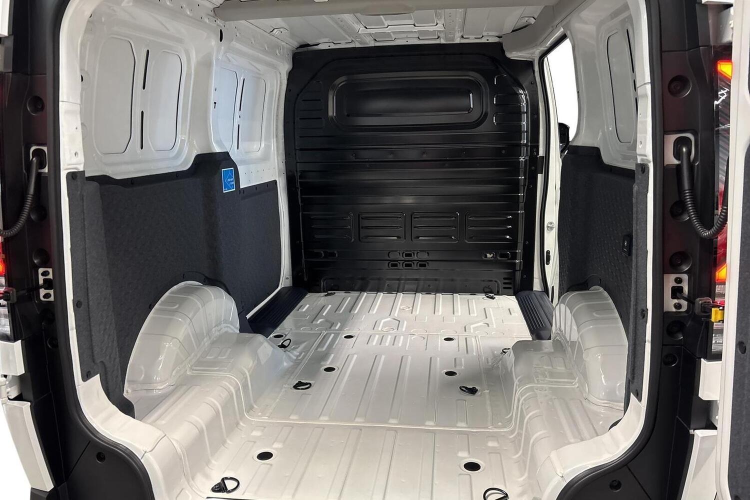 Kia PV5 Cargo vaihtoauto