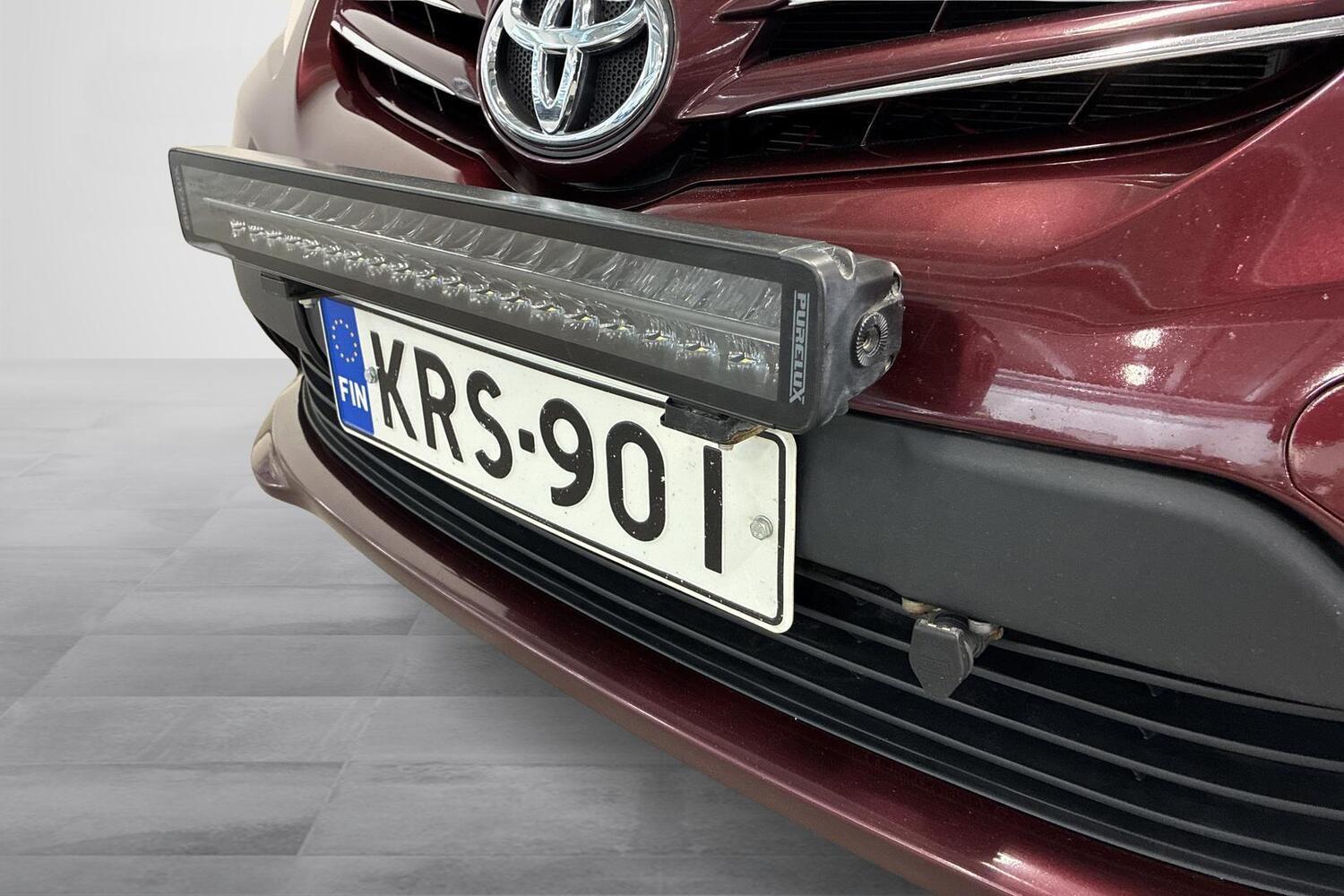 Toyota Avensis vaihtoauto