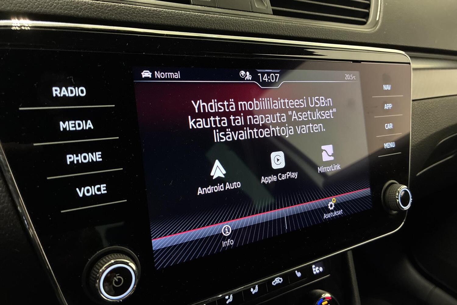 Skoda Superb vaihtoauto